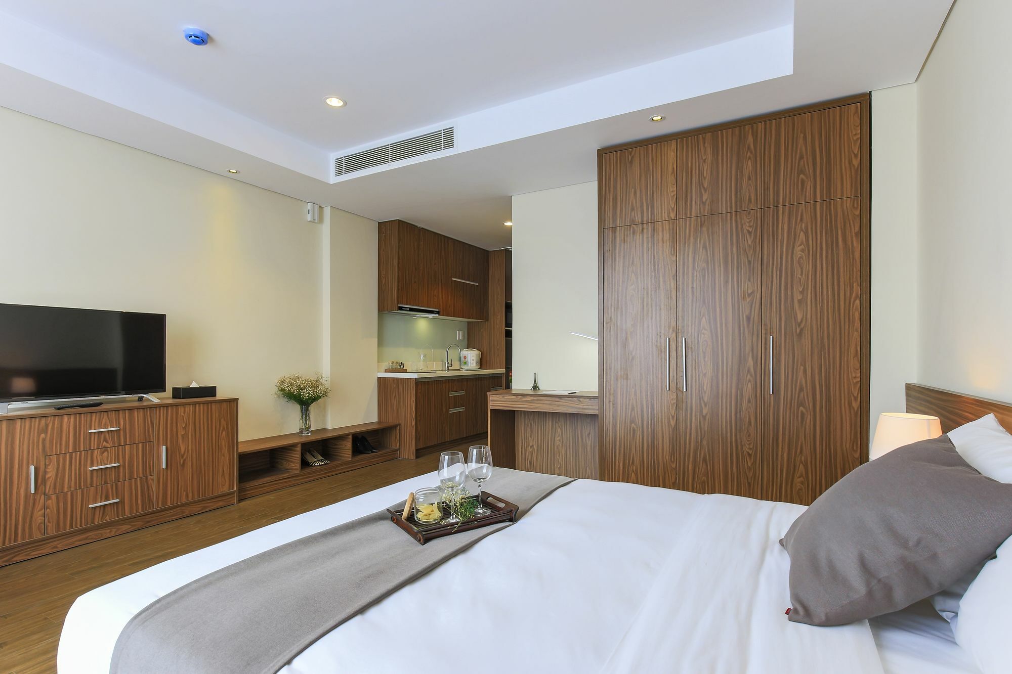 Aurora Serviced Apartments (Adults Only) Ho Chi Minh-stad Buitenkant foto